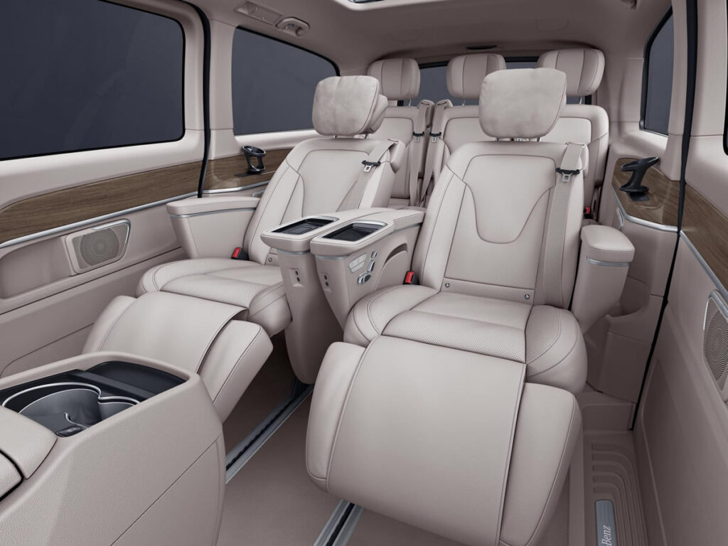 Interior Mercedes Clase V - Black Van Transfer Marbella