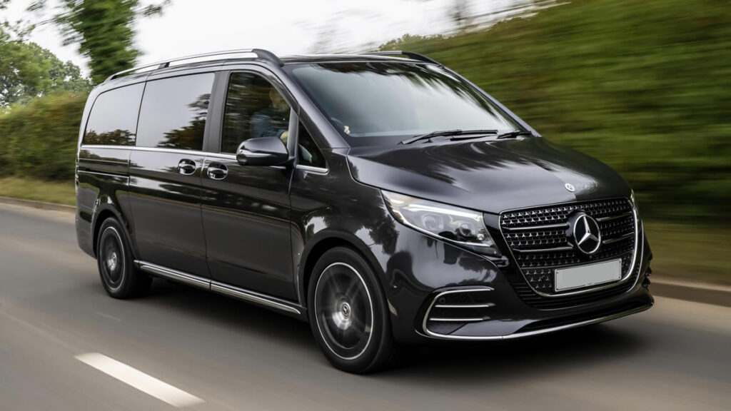 En acción - Black Van Transfer Marbella